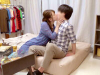 ひがし/花狩まい　成長してイケメンになった甥っ子を誘惑しセックスレスの欲求不満を解消しちゃう長身スレンダー人妻のイケナイ禁断エッチ HCLIPS