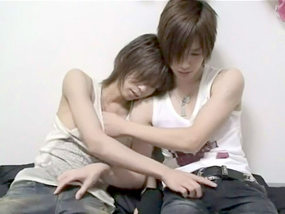 【BL】バンドマン風のスリム男子がお互いの身体を弄り合い兜合わせで気持ちよくなっちゃうBLエッチ TheGay